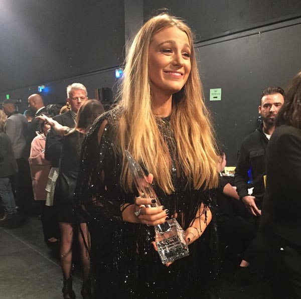 PEOPLE’S CHOICE AWARDS 2017 PEOPLE’S CHOICE AWARDS 2017