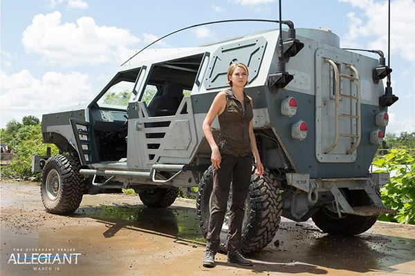 The Divergent Series Ascendant The Divergent Series Ascendant