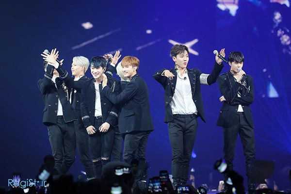 MONSTA X MONSTA X