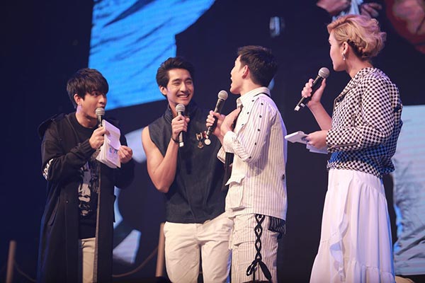 Y I LOVE YOU FAN PARTY Y I LOVE YOU FAN PARTY