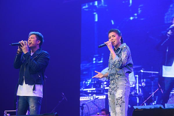 Like & Share คอนเสิร์ต Like & Share คอนเสิร์ต