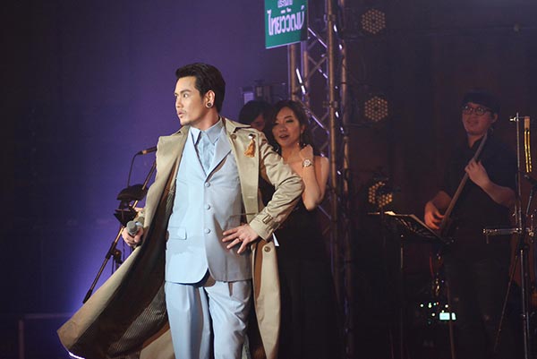 อ๊อฟ ปองศักดิ์ อ๊อฟ ปองศักดิ์
