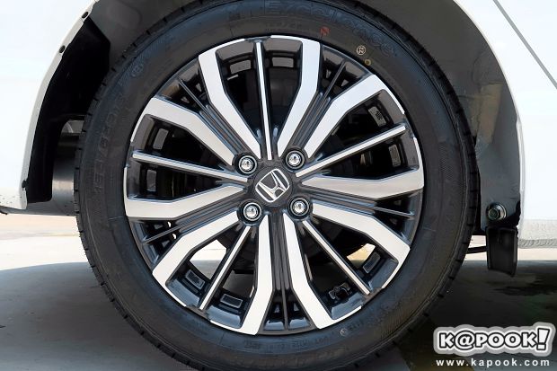 Toyota Vios 2017 - Honda City 2017 Toyota Vios 2017 - Honda City 2017