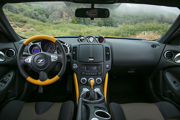 Nissan 370Z Heritage Edition Nissan 370Z Heritage Edition