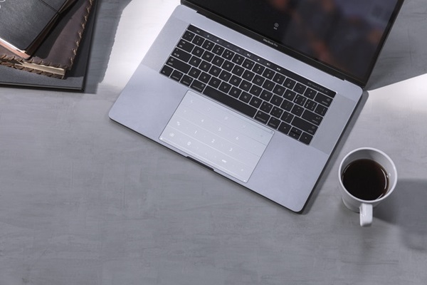 Nums แผ่นเปลี่ยน Trackpad เป็นแป้นตัวเลข Nums แผ่นเปลี่ยน Trackpad เป็นแป้นตัวเลข