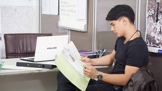 หงส์เหนือมังกร หงส์เหนือมังกร