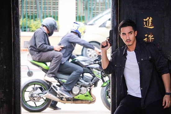 หงส์เหนือมังกร หงส์เหนือมังกร