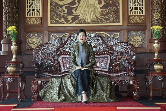 หงส์เหนือมังกร หงส์เหนือมังกร