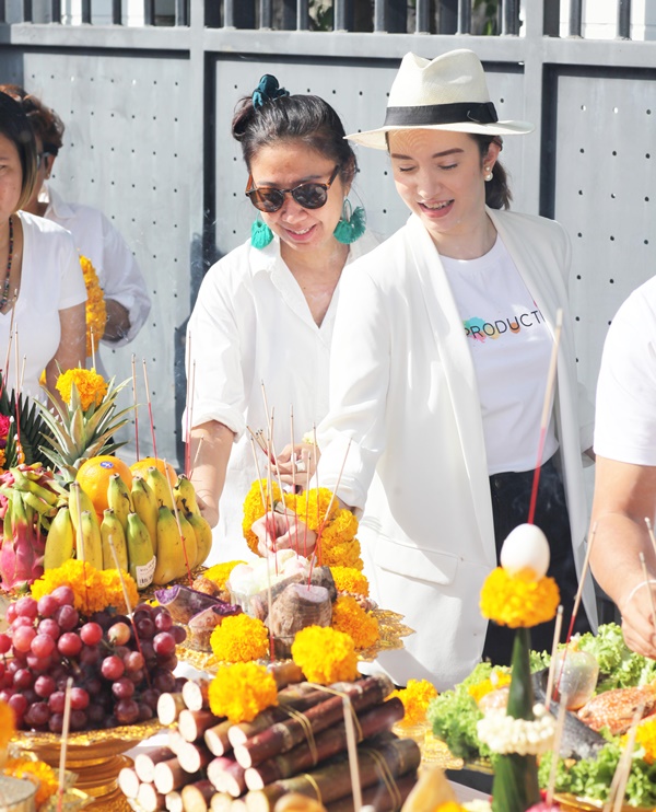 มหัศจรรย์รักข้ามกระดาษ มหัศจรรย์รักข้ามกระดาษ