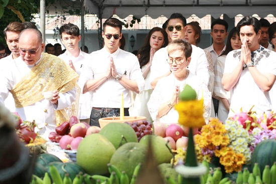 มาตุภูมิแห่งหัวใจ มนตราลายหงส์ มาตุภูมิแห่งหัวใจ มนตราลายหงส์