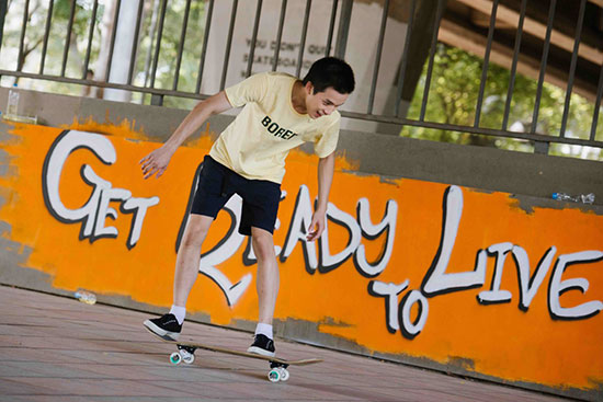 SOS skate ซึมซ่าส์ SOS skate ซึมซ่าส์