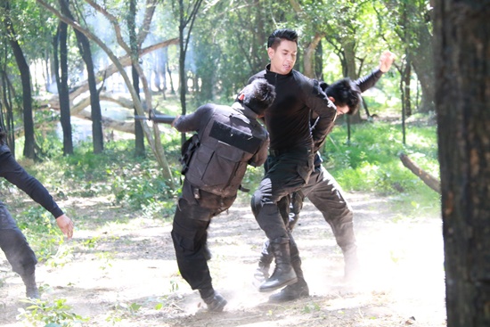 ยึดฟ้าหาพิกัดรัก ยึดฟ้าหาพิกัดรัก