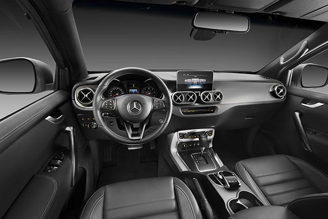 Mercedes-Benz x-class 2108 Mercedes-Benz x-class 2108
