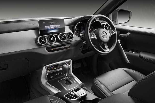 Mercedes-Benz x-class 2108 Mercedes-Benz x-class 2108