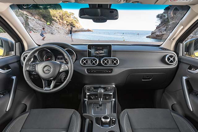 Mercedes-Benz x-class 2108 Mercedes-Benz x-class 2108
