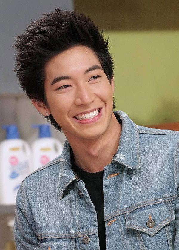 โตโน่ ภาคิน โตโน่ ภาคิน
