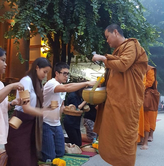 ดาราใจบุญ ดาราใจบุญ