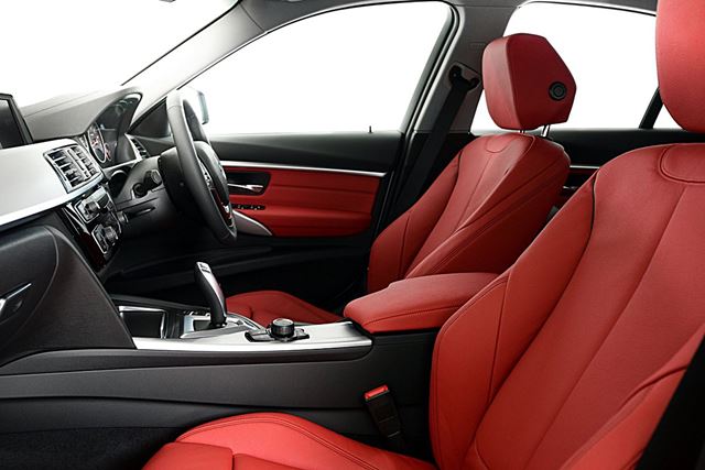 BMW 330e Iconic 2017 BMW 330e Iconic 2017