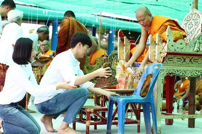 ดาราใจบุญ ดาราใจบุญ