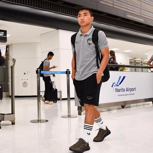เจ ชนาธิป เจ ชนาธิป