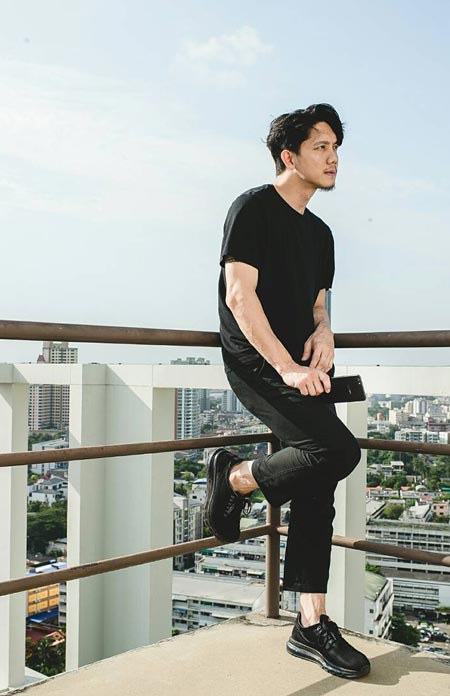 รองเท้าผ้าใบดารา รองเท้าผ้าใบดารา