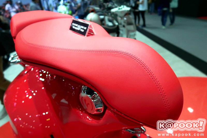 VESPA 946 RED VESPA 946 RED
