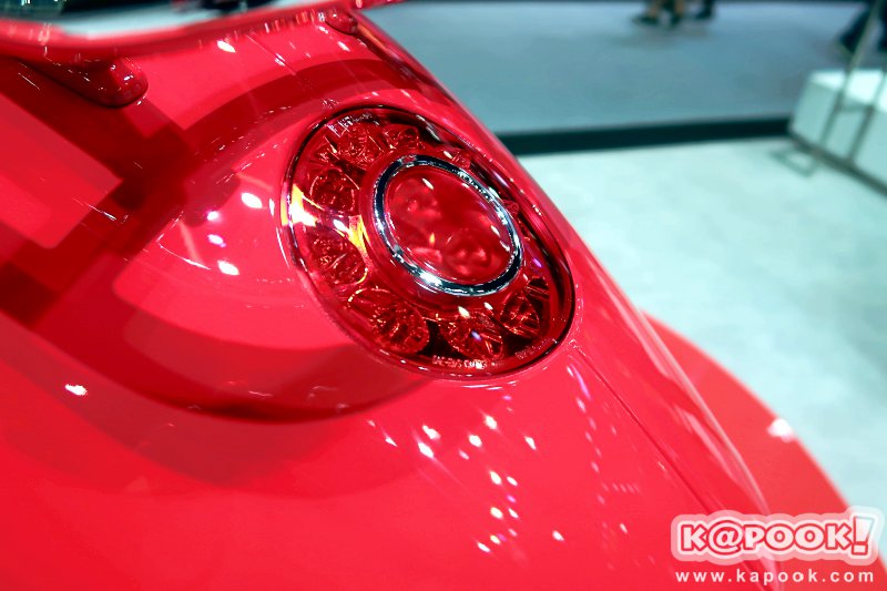 VESPA 946 RED VESPA 946 RED