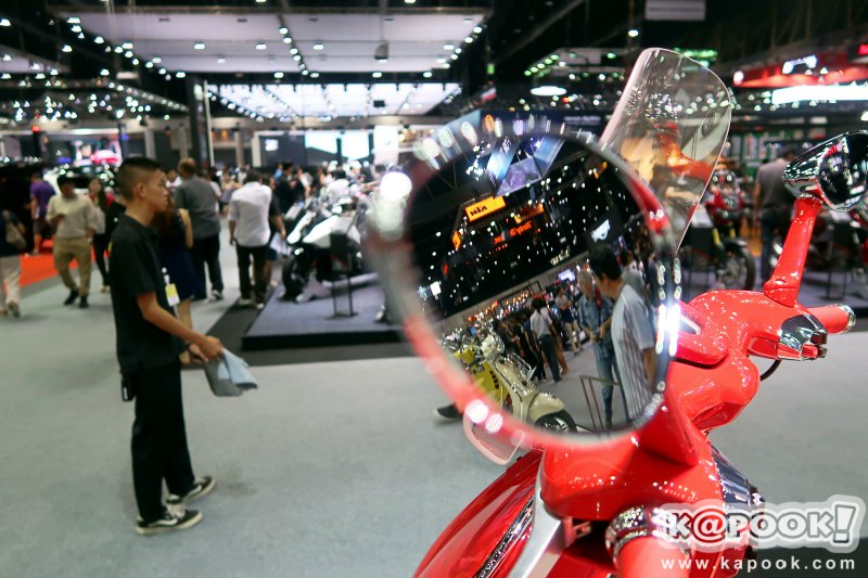 VESPA 946 RED VESPA 946 RED