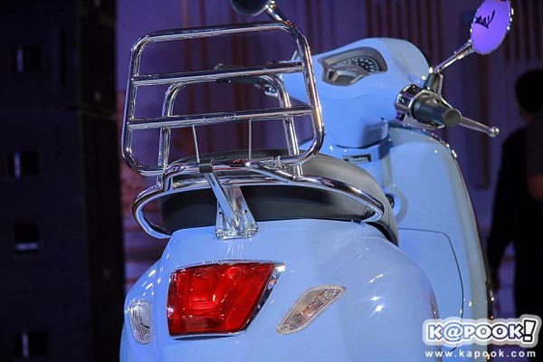 Vespa Primavera 150 Arcobaleno Limited Edition 2017 Vespa Primavera 150 Arcobaleno Limited Edition 2017
