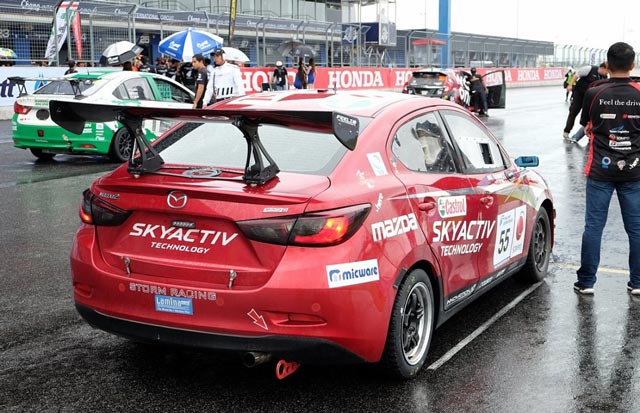 mazda 2 mazda 2