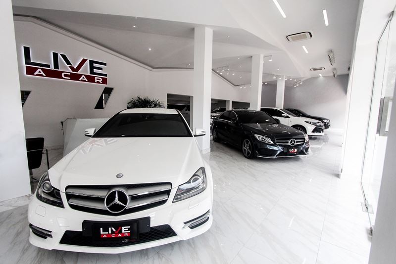 live a car live a car