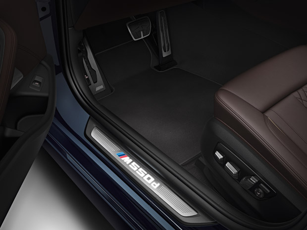 BMW M550d xDrive 2017 ขุมพลังดีเซล พุ่งแรงแซงหน้าคู่แข่ง BMW M550d xDrive 2017 ขุมพลังดีเซล พุ่งแรงแซงหน้าคู่แข่ง