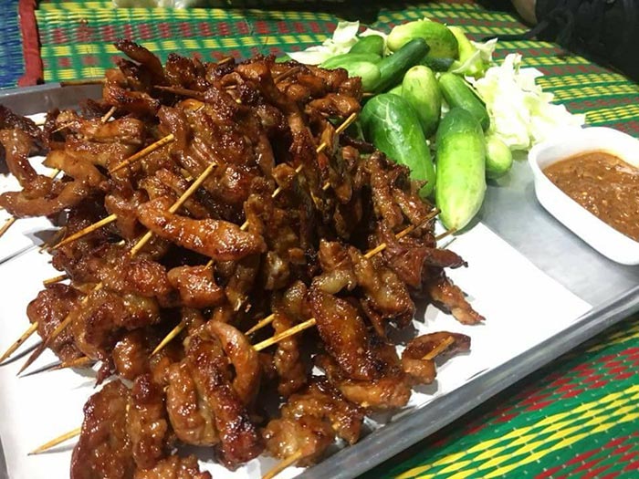 ร้านข้างทางเจ้าอร่อยในกรุงเทพฯ ร้านข้างทางเจ้าอร่อยในกรุงเทพฯ