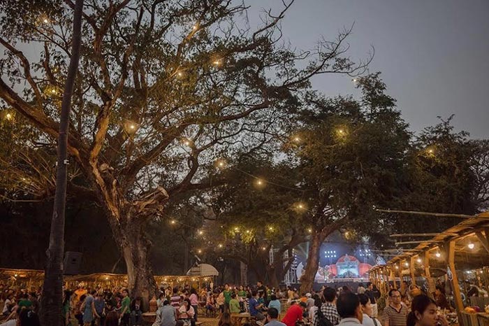 ตลาด 800 ปี กรุงสุโขทัย ตลาด 800 ปี กรุงสุโขทัย