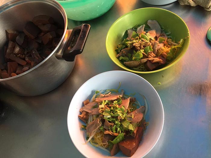 ร้านก๋วยเตี๋ยวเป็ด ร้านก๋วยเตี๋ยวเป็ด