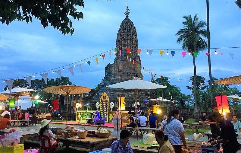 ตลาดโบราณใครใคร่ ค้าค้า สุโขทัย ตลาดโบราณใครใคร่ ค้าค้า สุโขทัย