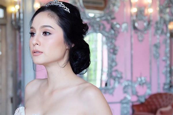 ขวัญ อุษามณี ขวัญ อุษามณี