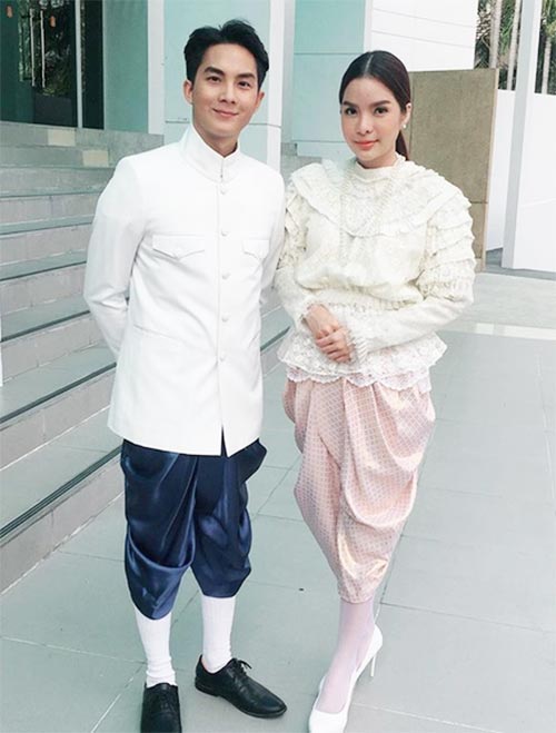ดาราใส่ชุดไทย ดาราใส่ชุดไทย