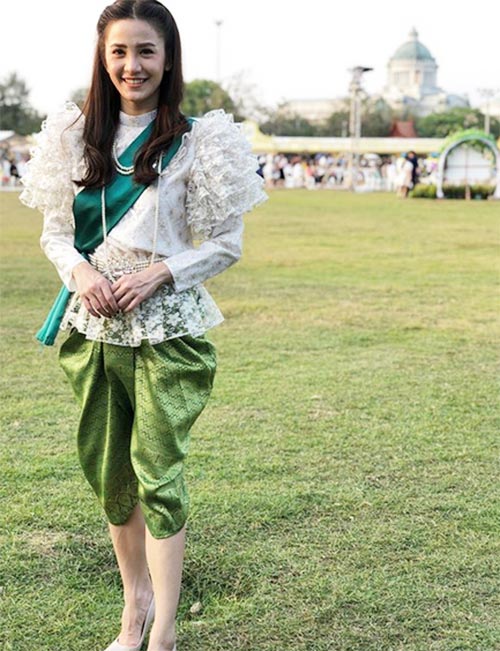 ดาราใส่ชุดไทย ดาราใส่ชุดไทย