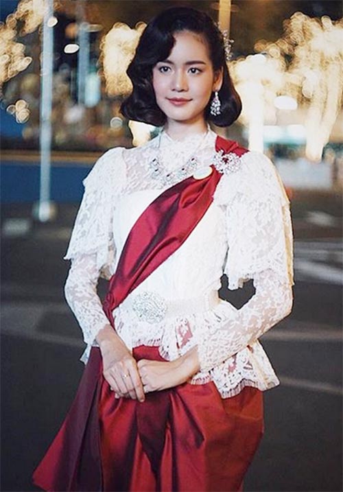 ดาราใส่ชุดไทย ดาราใส่ชุดไทย