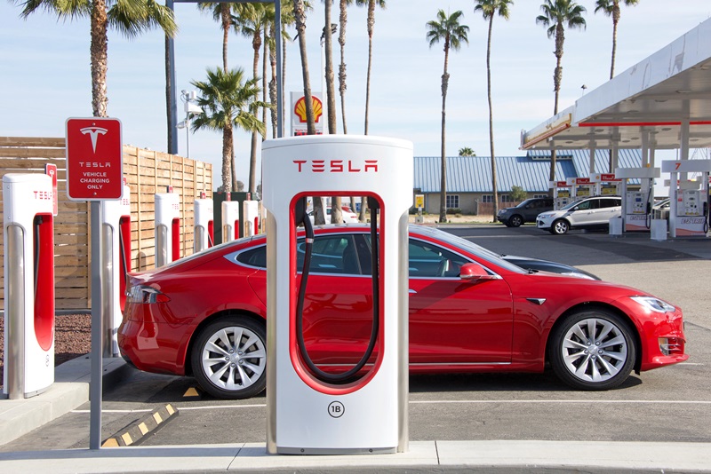 Tesla Tesla