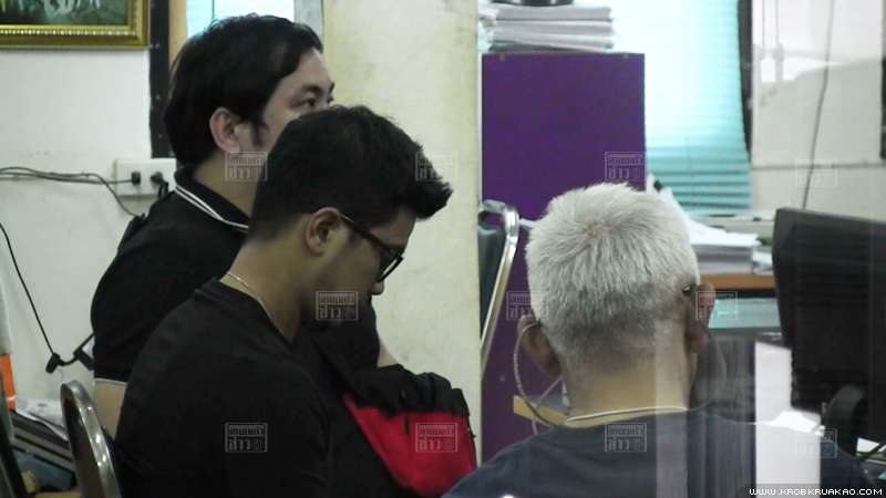 หนุ่ม กะลา หนุ่ม กะลา