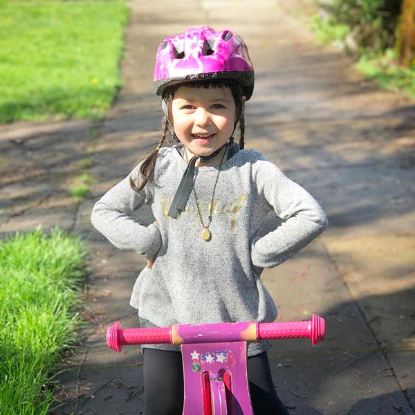 น้องเมตตา ลูกสาว อุ้ม สิริยากร น้องเมตตา ลูกสาว อุ้ม สิริยากร