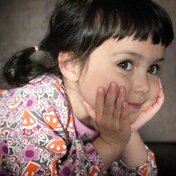 น้องเมตตา ลูกสาว อุ้ม สิริยากร น้องเมตตา ลูกสาว อุ้ม สิริยากร