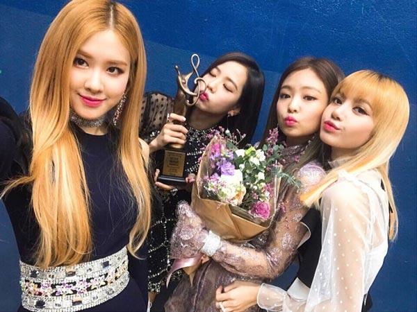 BLACKPINK BLACKPINK