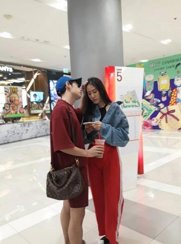 แก้ว อภิรดี แจ้ง เบลล์ เลลาณี จูบ อาเมน เดอะสตาร์ แก้ว อภิรดี แจ้ง เบลล์ เลลาณี จูบ อาเมน เดอะสตาร์