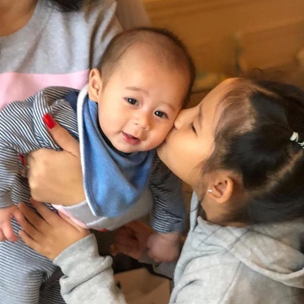 น้องสายฟ้า น้องพายุ น้องสายฟ้า น้องพายุ