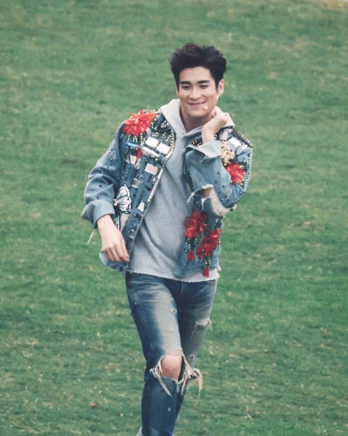 อาเล็ก เต้ย อาเล็ก เต้ย