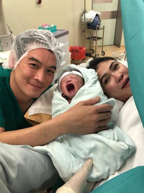 น้องโพธิ์ ลูก ชาคริต แอน ภัททิรา น้องโพธิ์ ลูก ชาคริต แอน ภัททิรา