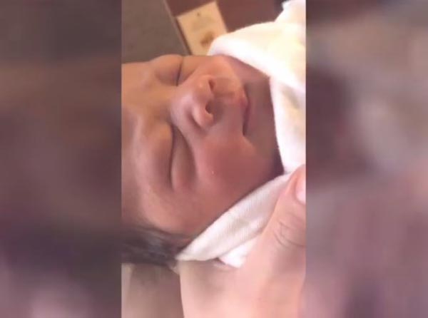 น้องโพธิ์ ลูก ชาคริต แอน ภัททิรา น้องโพธิ์ ลูก ชาคริต แอน ภัททิรา